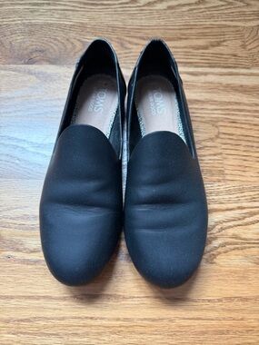 Toms Black Women's Slip-On Flats